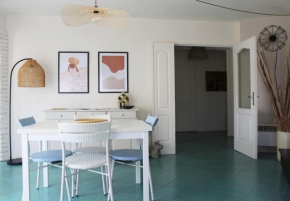 BEAU 2 PIECES+TERRASSE+PARKING, A 100M DES PLAGES